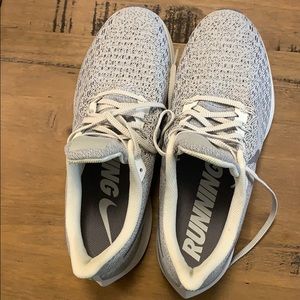 Nike Women’s Size 11 Running Shoes